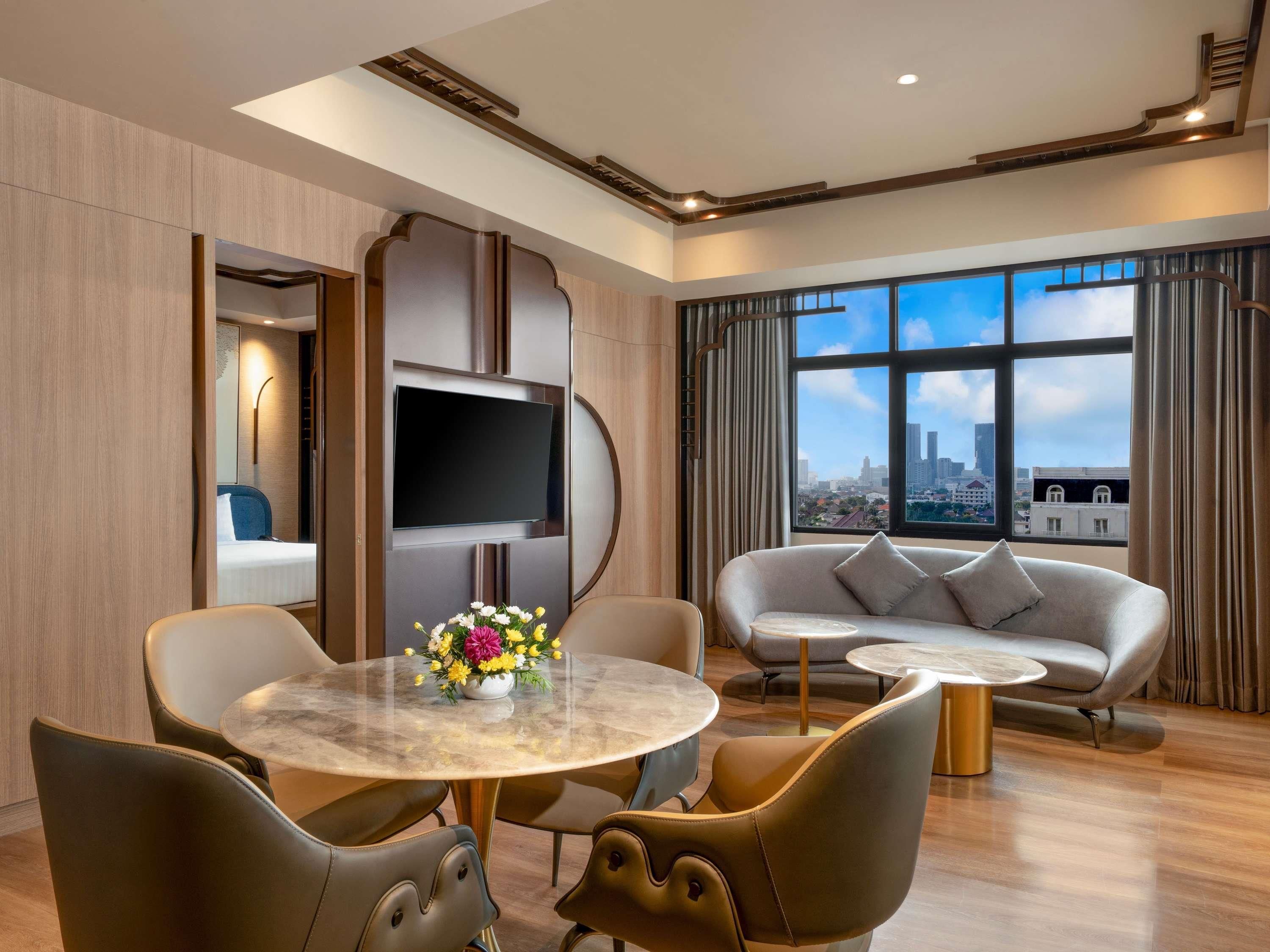 Mercure Surabaya Grand Mirama thumbnail 3