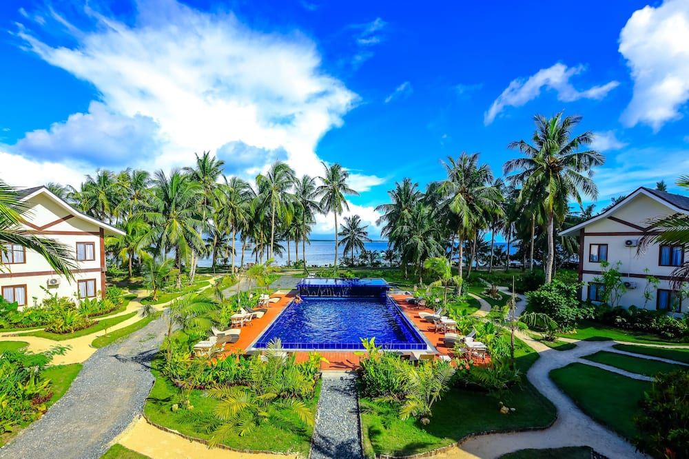 Retreat Siargao Resort - General Luna
