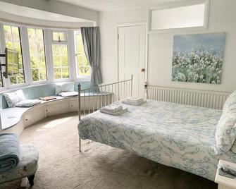 The Bark House - Tiverton - Bedroom