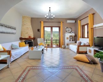 Valena Stylish Home -15 min to Elafonisi - Elos - Soggiorno