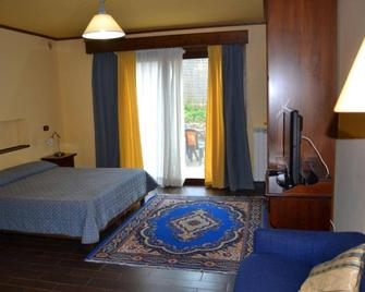 Hotel Valle dell' Oro - Pescasseroli - Camera da letto