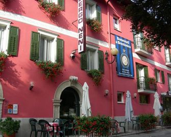 Albergo Neni - Brentonico - Gebäude