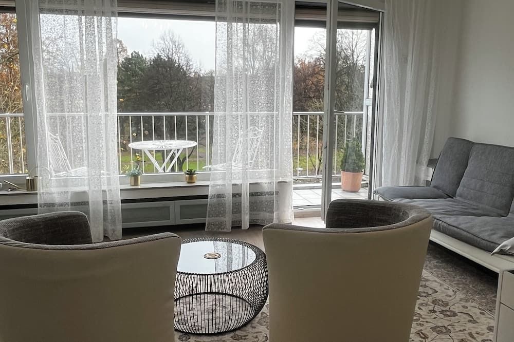 Apartment near the center with balcony and view of the city park - אסן - סלון