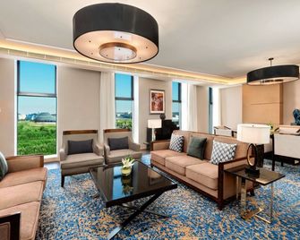 Sheraton Changchun Jingyuetan Hotel - צ'נגצ'ון - סלון