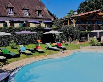 Hôtel Bien-Etre Aux Cyprès de Marquay - Les Eyzies-de-Tayac-Sireuil - Pool