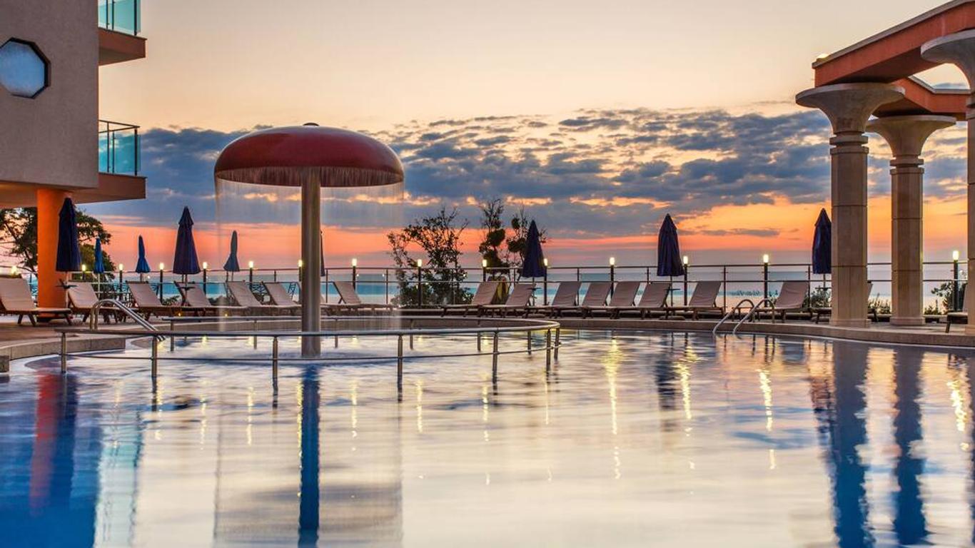 Astera Hotel & Spa With Free Private Beach