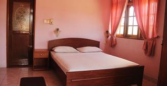 Hotel Red Rose - Negombo - Bedroom