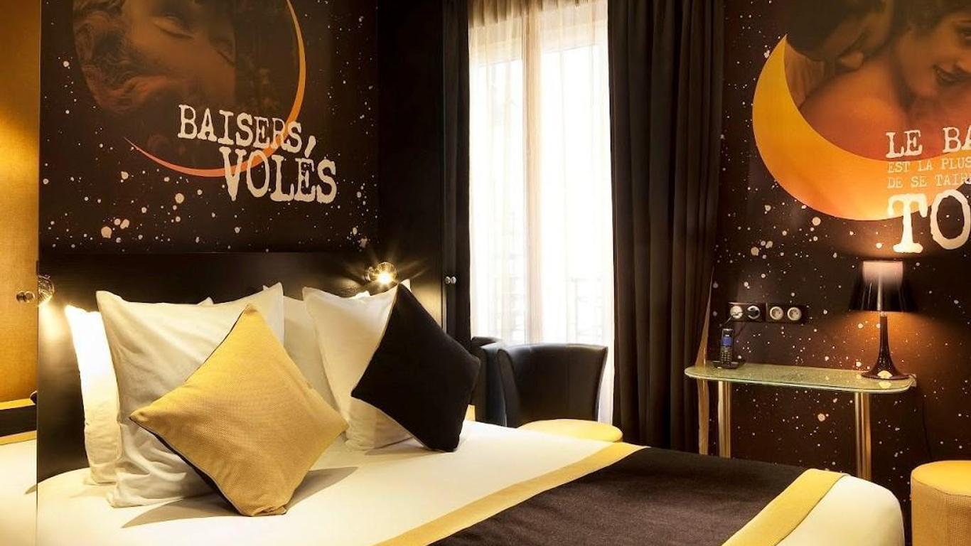 هوتل مونمارتر مون أمور