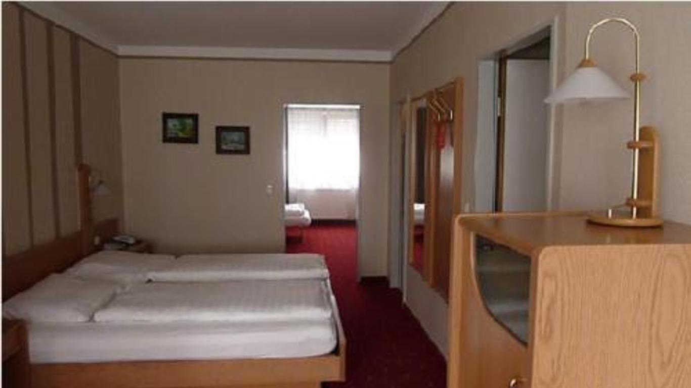 Hotel Domino