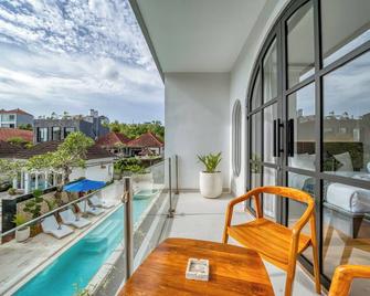 Cipta Hotel Uluwatu - South Kuta - Balcony