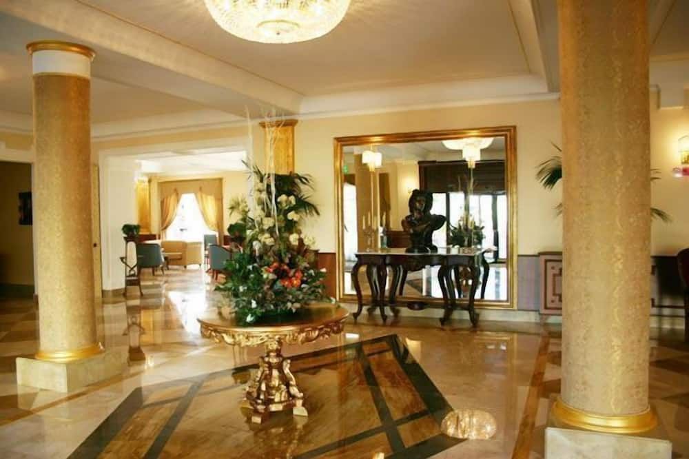 Grand Hotel Palace - מרסאלה - לובי