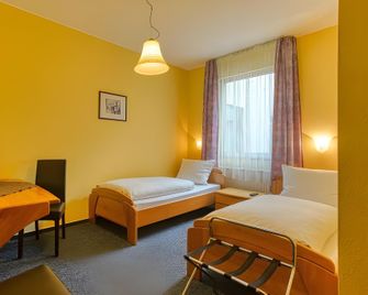 Hotel Carlton - دورتموند - غرفة نوم