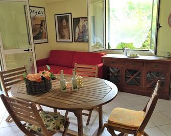 Villa Paglianiti - Your Family Residence - Briatico - Jídelna