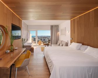 Higueron Hotel Malaga, Curio Collection by Hilton - Fuengirola - Ložnice