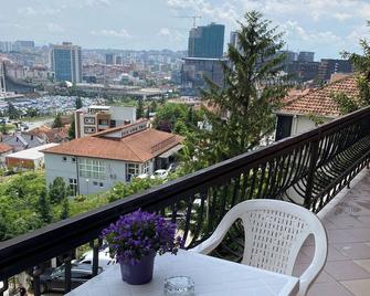 Apartment Perla - Pristina - Balkon