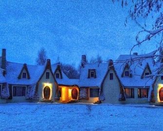 Castelul de Lut - Eco Boutique Guesthouse - Porumbacu de Sus