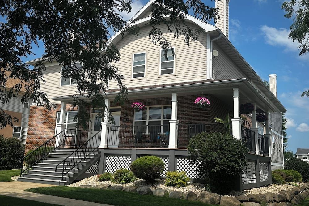 Capital City- 6 Miles from Madison with fireplace - Sun Prairie - Budova