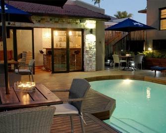 36 On Bonza Boutique Hotel - East London - Pool