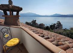 Villa Schaake Lago Maggiore 100M from beach up to 12 Pers - Oggebbio - Balkon