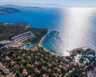 Pine Bay Holiday Resort - Kusadasi - Piscina