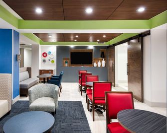 Holiday Inn Express Hillsville By IHG - Hillsville - Lounge