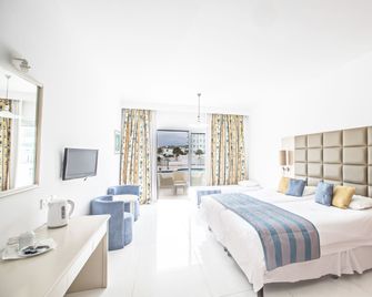 Odessa Beach Hotel - Protaras
