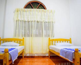 Unique View Hotel - Hostel - Kandy - Bedroom