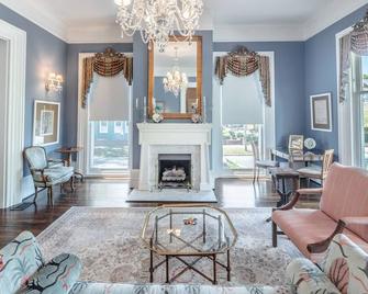 The Verandas - Wilmington - Living room