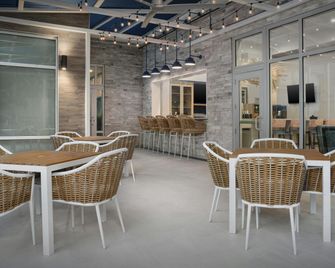Hampton Inn and Suites by Hilton Naples South - Naples - Restaurant