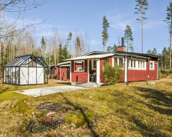 1 Bedroom Lovely Home In Kristinehamn - Kristinehamn