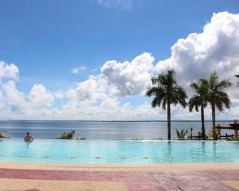 Sotogrande Hotel and Resort - Lapu-Lapu City