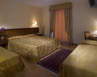 Hotel Scaligero - Sommacampagna - Sypialnia