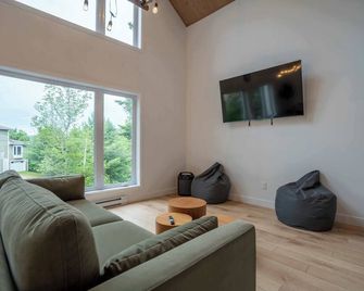 Spa Babyfoot Total comfort - Le Chouette Chalet - Saint-Donat-de-Montcalm - Salon