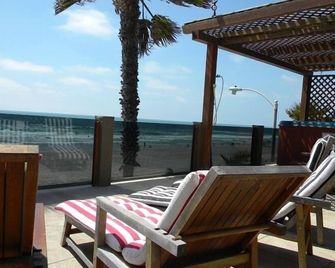 San Diego's Tuscan Villa Mansion On The Beach - San Diego - Patio