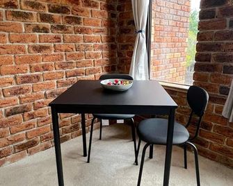 A home by the beach - Seaford - Dining room