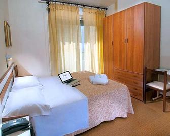 Hotel Atlantic - Giulianova - Habitación