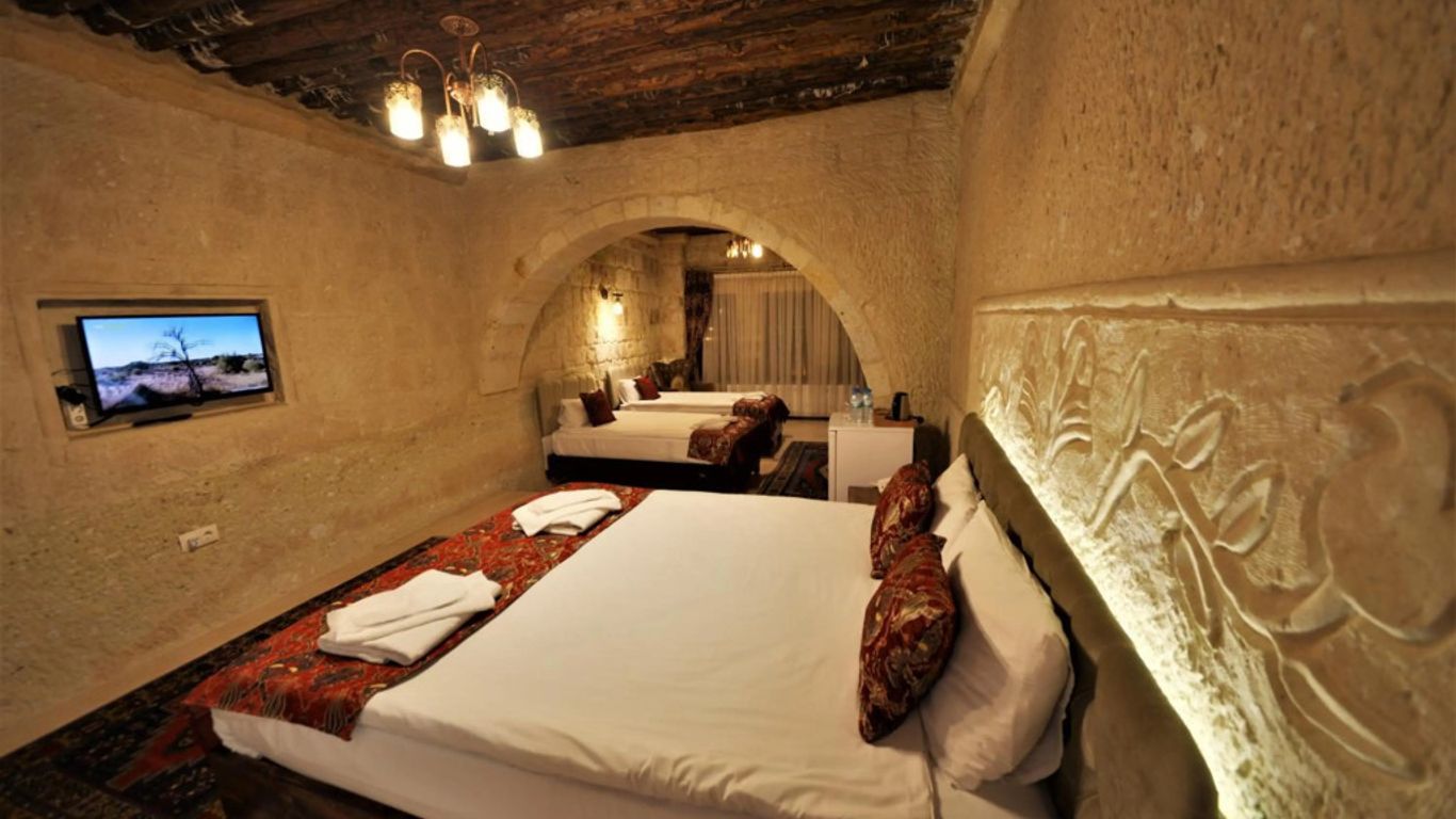 데델리 코낙 케이브 호텔