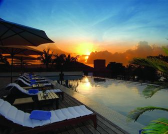 Hyatt Regency Dar Es Salaam, The Kilimanjaro - Dar Es Salaam - Piscina