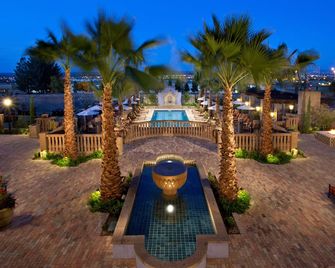 Hotel Encanto de Las Cruces - לאס קרוסס - בריכה