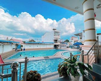 Agave Hotel By Helocus - Pematangsiantar - Pool