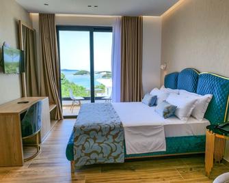 Bora Bora Hotel Ksamil - Ksamil - Habitación