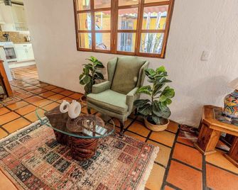 Casa Hidalgo Hideaway - Chapala