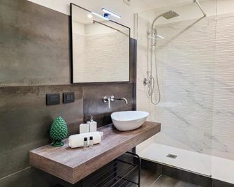 レジデンツァ ドンナフガタ B&B - ラグーザ - バスルーム