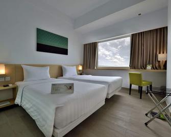 Whiz Prime Hotel Sudirman Pekanbaru - Pekanbaru - Bedroom