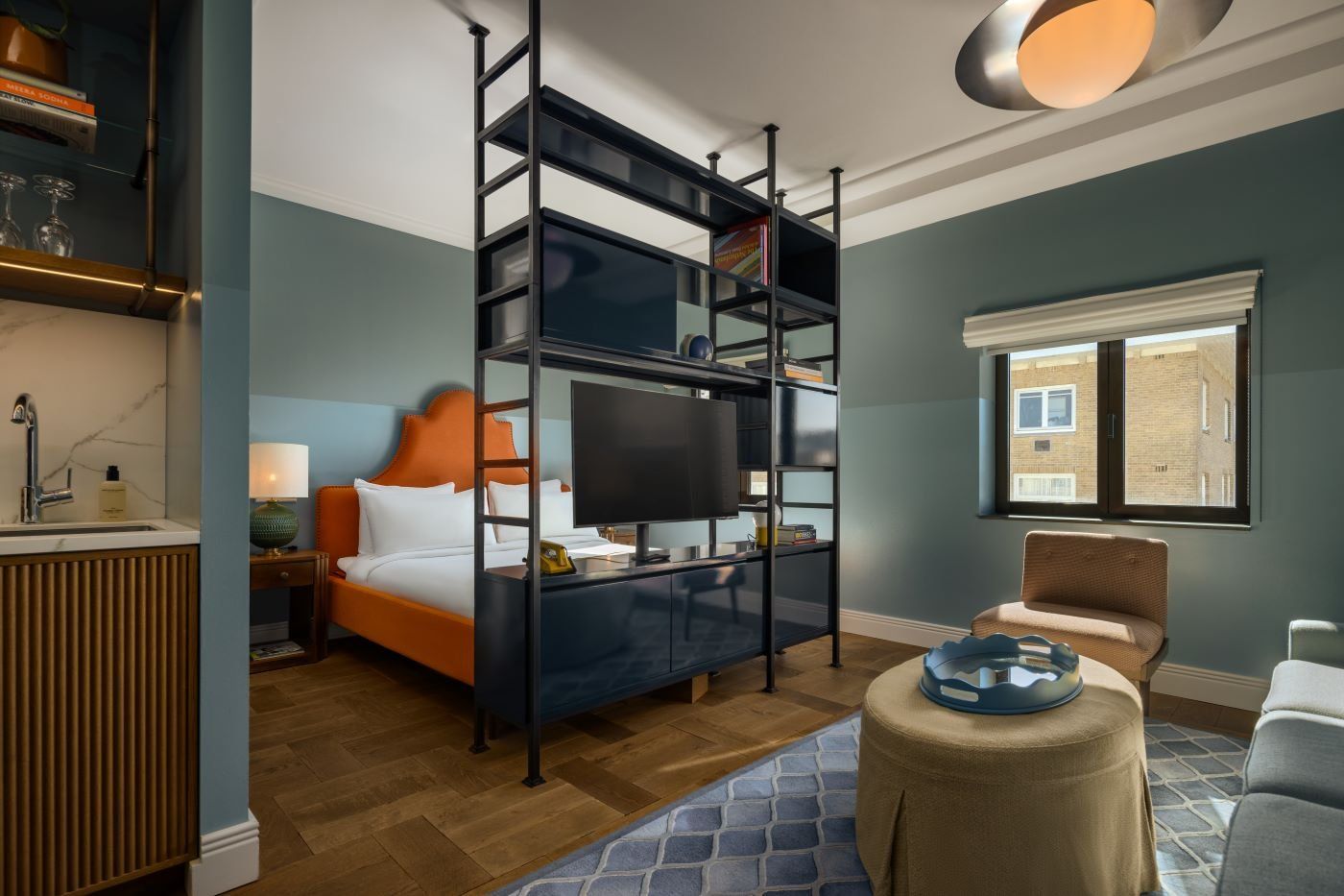 The July - Twenty Eight - אמסטרדם - חדר שינה