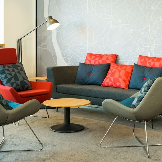 Living room view of Holiday Inn Express Bristol City Centre