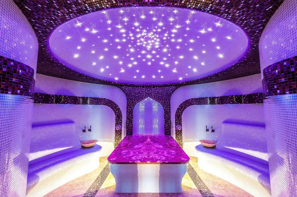 Jumbaktas Astana Hotel - אסטנה - ספא