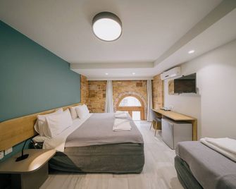 Chios City Inn - Chios - Bedroom