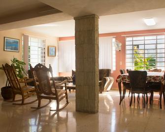 Villa Cacique - La Habana - Sala de estar