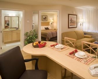Candlewood Suites Paducah By IHG - פדוקה - חדר אוכל